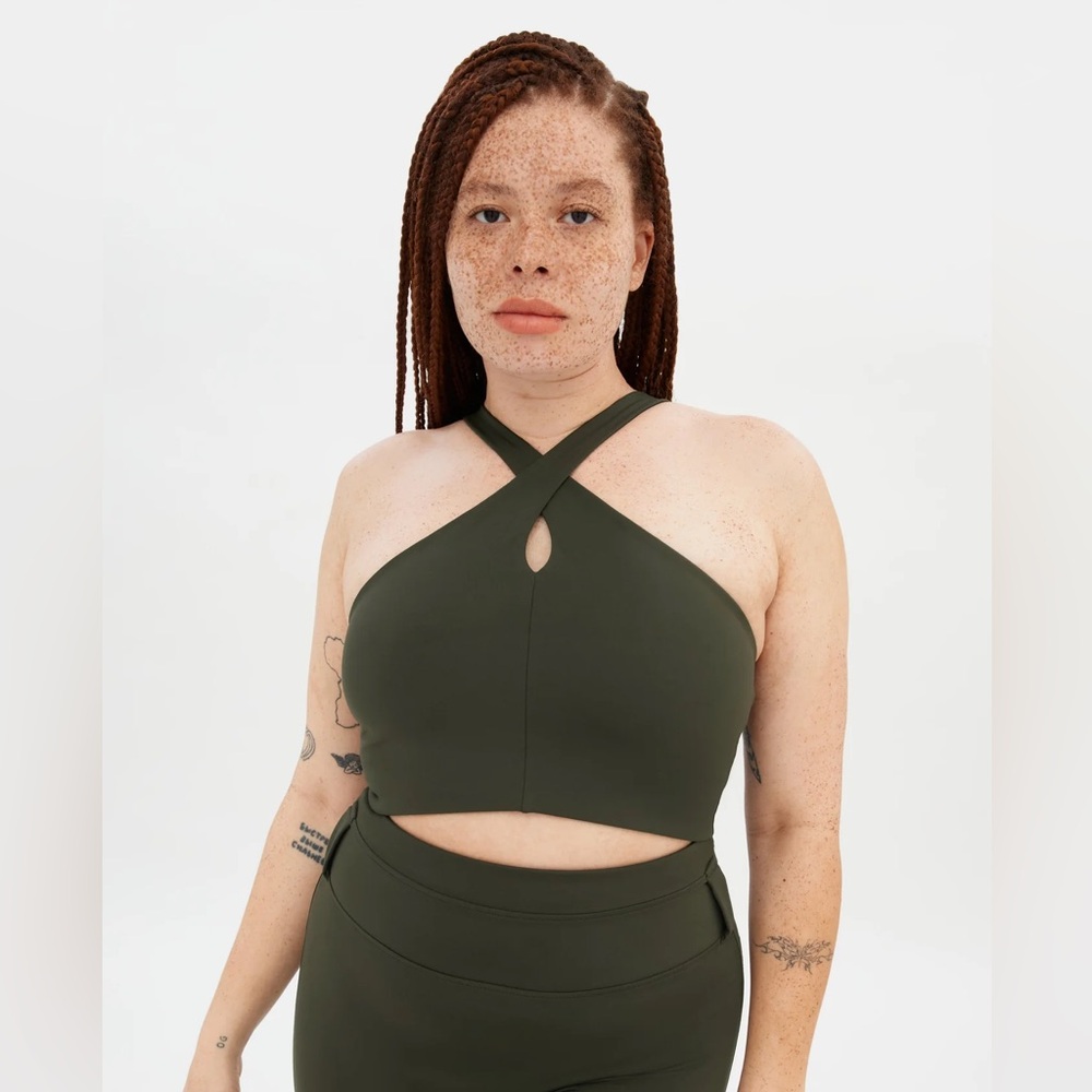 NWT Girlfriend Collective Terrace Becca X Front Green Crossover Green Sports Bra